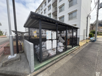  ゴミ捨て場