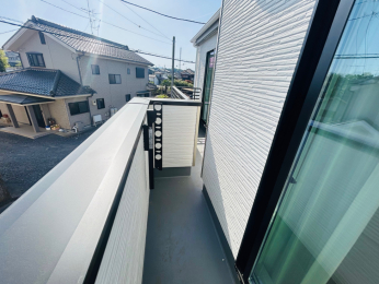 バルコニー -
