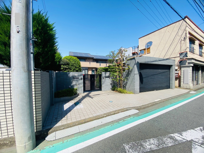 現地外観写真 1995年(平成7年)6月築の注文住宅