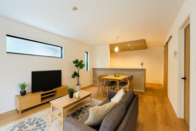 ���r���O -