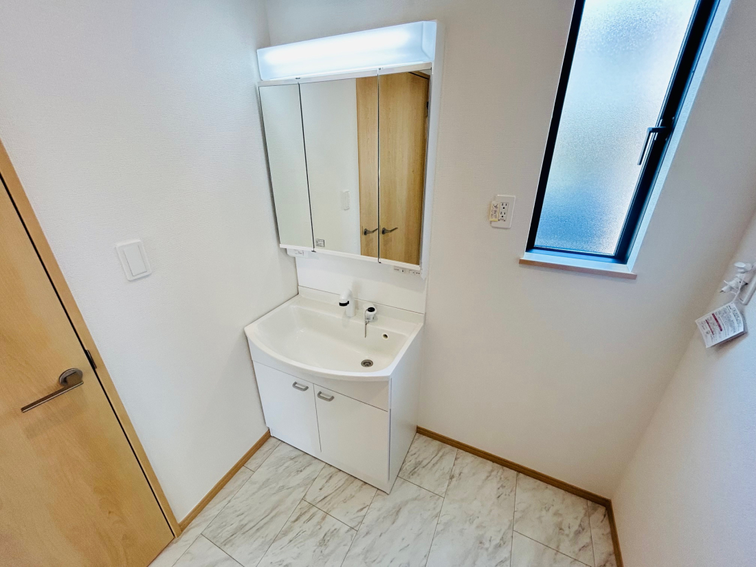 dlʐ^(j {HƎ҃C[Wʐ^