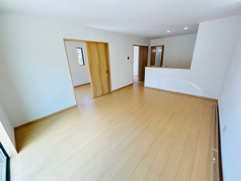 dlʐ^(rOj {HƎ҃C[Wʐ^