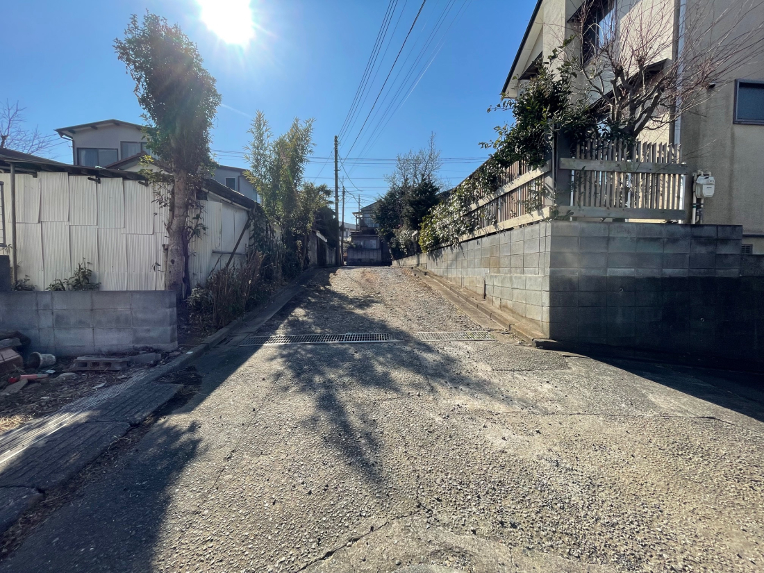 �O�ʓ��H�܂ތ��n�ʐ^ -