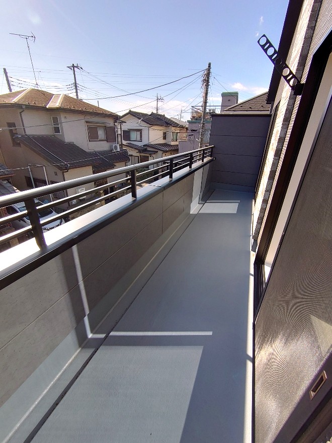 �o���R�j�[ -