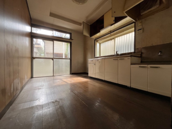 ���r���O -