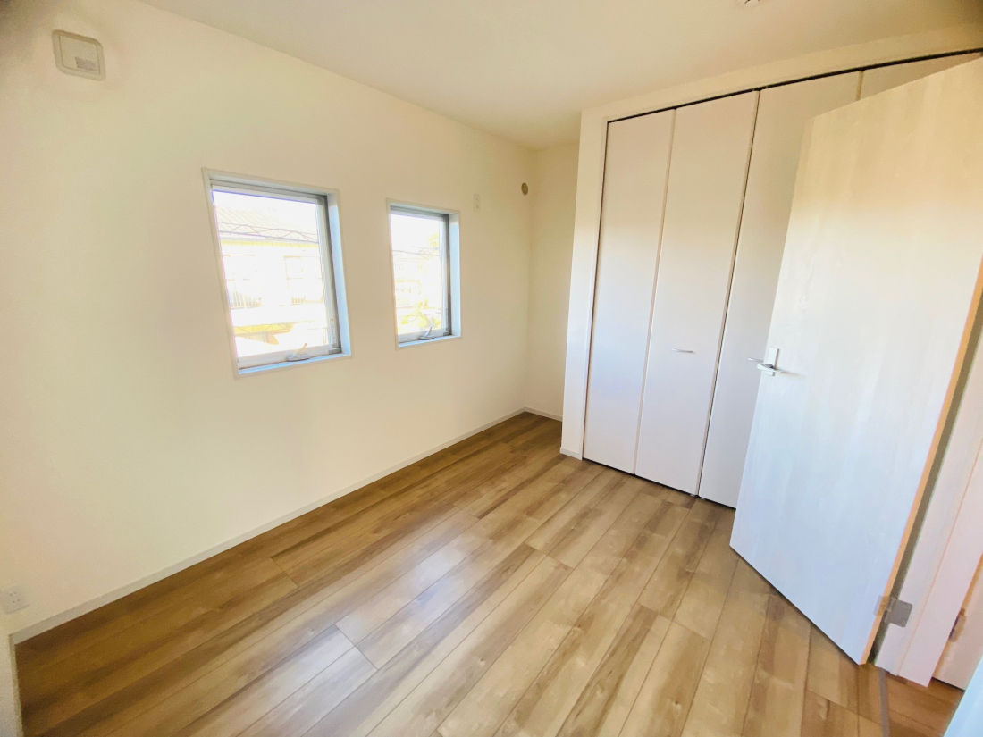 �m�� �k����5.3��