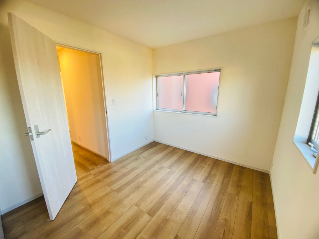 �m�� �k����5.3��