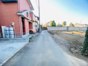 �O�ʓ��H�܂ތ��n�ʐ^ -