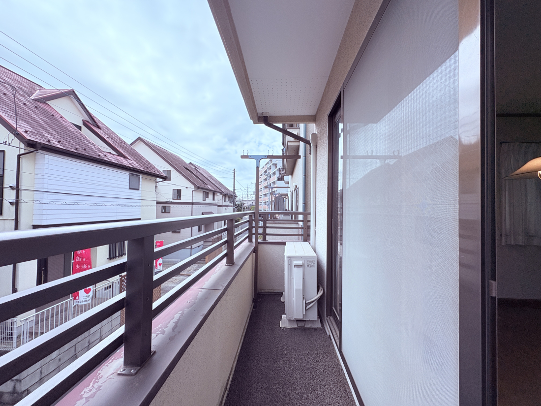 �o���R�j�[ -