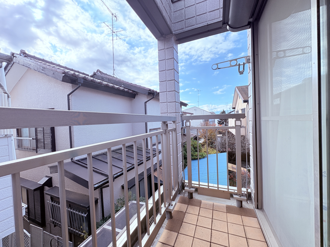 �o���R�j�[ -