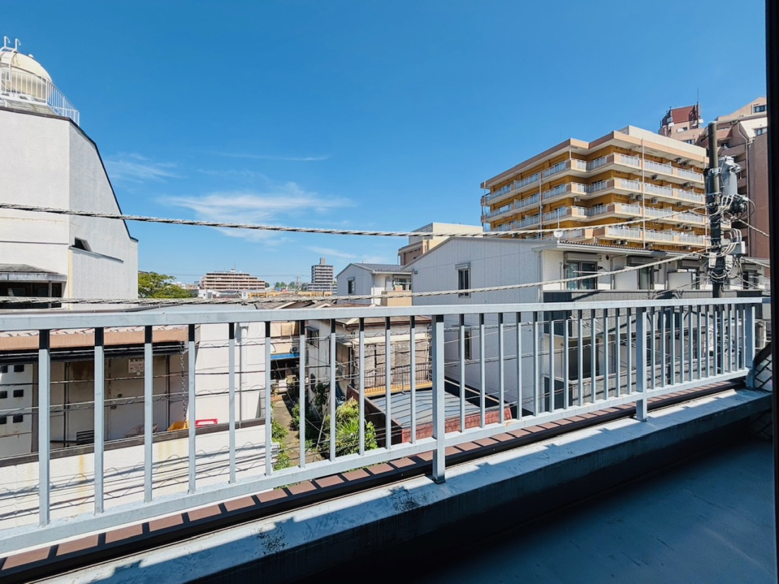 �Z�˂���̒��]�ʐ^ -