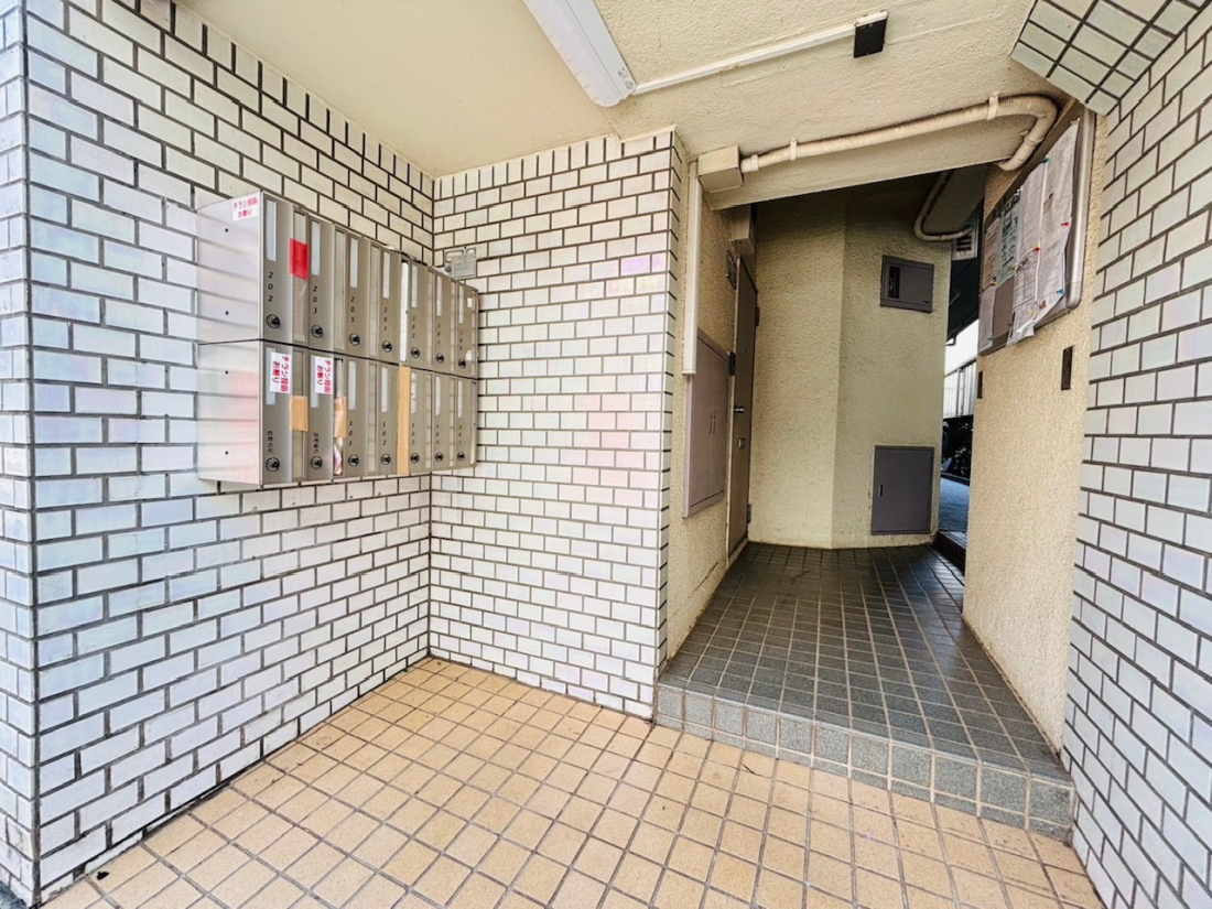 �G���g�����X -