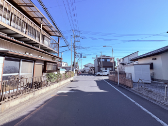 �O�ʓ��H�܂ތ��n�ʐ^ -