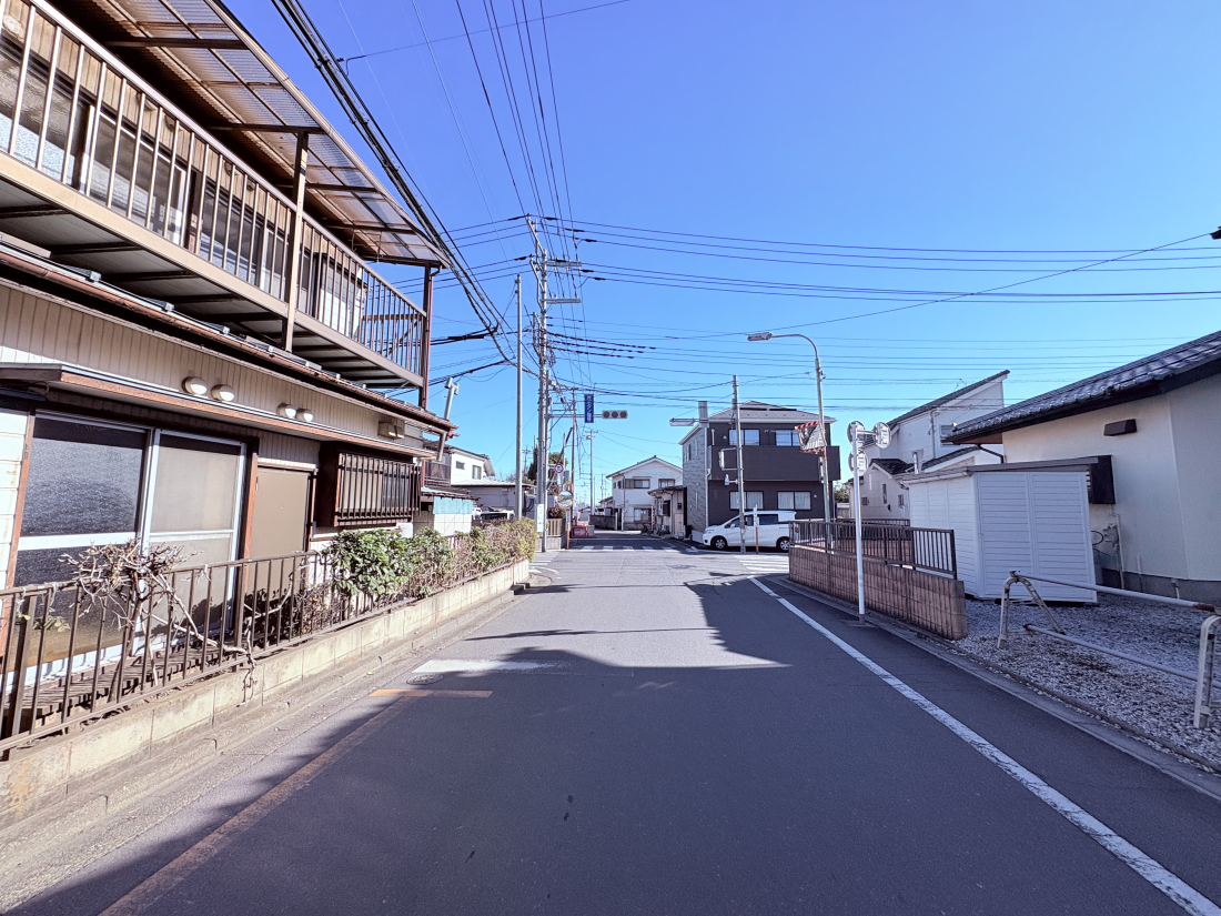 �O�ʓ��H�܂ތ��n�ʐ^ -