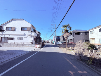 �O�ʓ��H�܂ތ��n�ʐ^ -