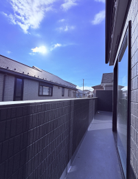 �o���R�j�[ -