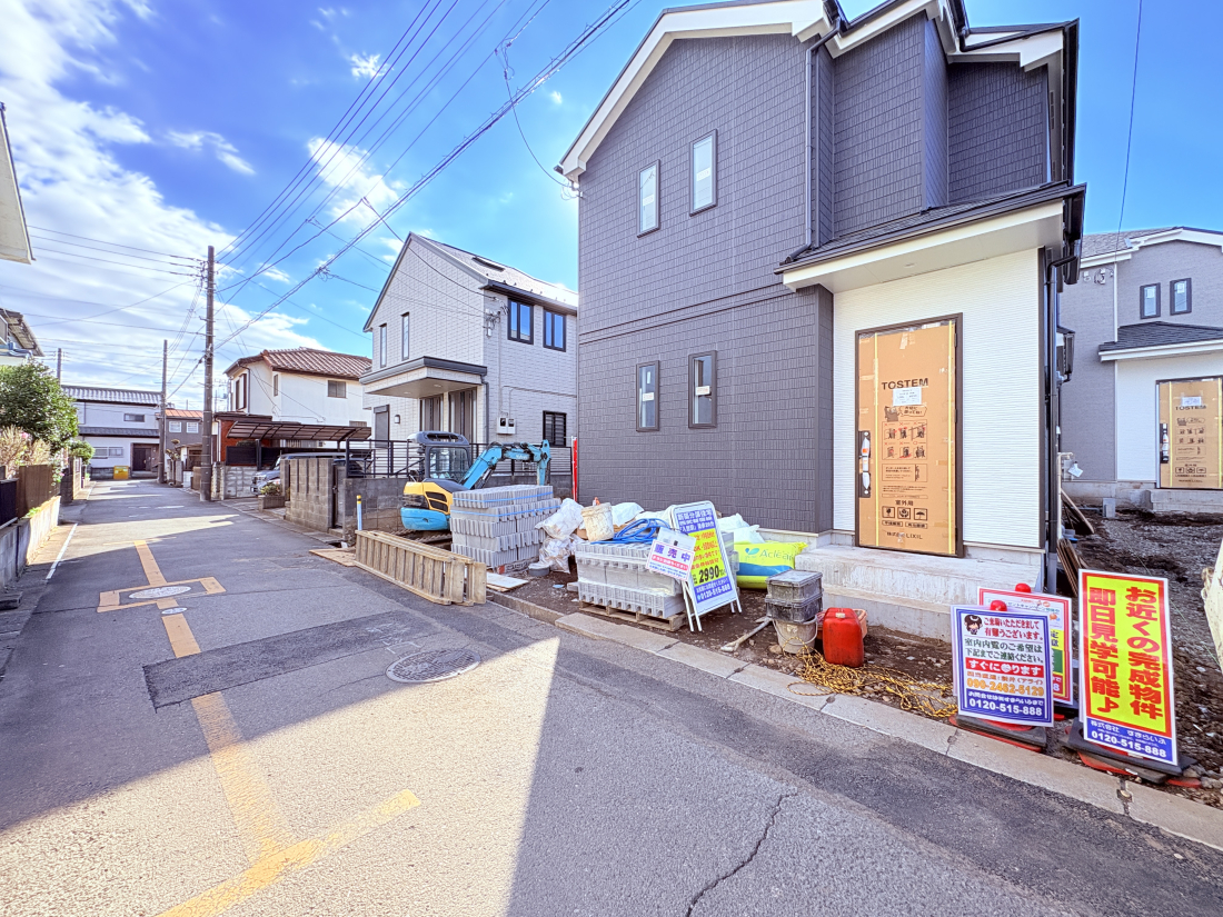 �O�ʓ��H�܂ތ��n�ʐ^ -