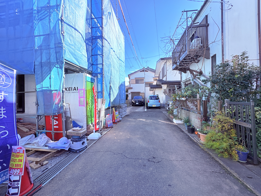 �O�ʓ��H�܂ތ��n�ʐ^ -