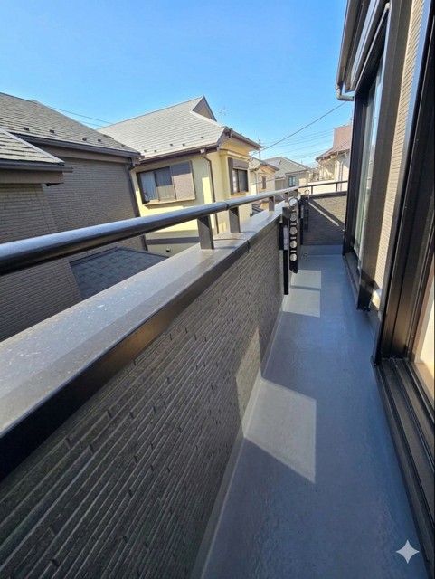 �o���R�j�[ -