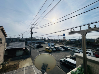 �Z�˂���̒��]�ʐ^ -