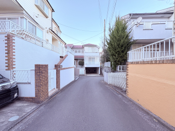 �O�ʓ��H�܂ތ��n�ʐ^ -