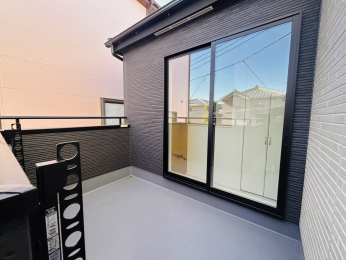 �o���R�j�[ -