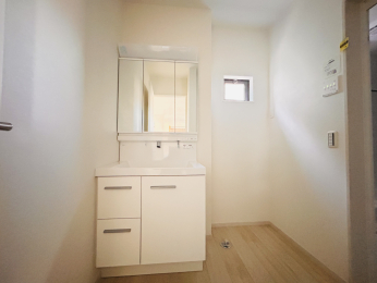 ���ʑ�E���ʏ� -