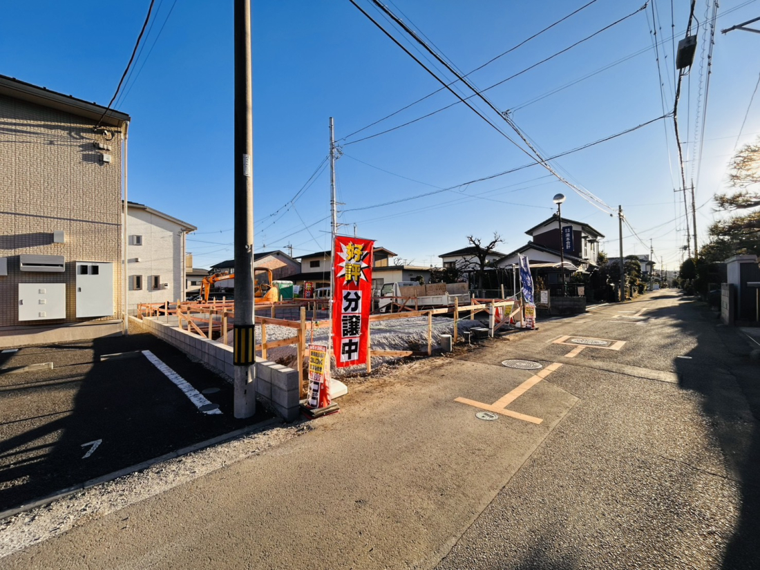 �O�ʓ��H�܂ތ��n�ʐ^ -