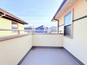 �o���R�j�[ -