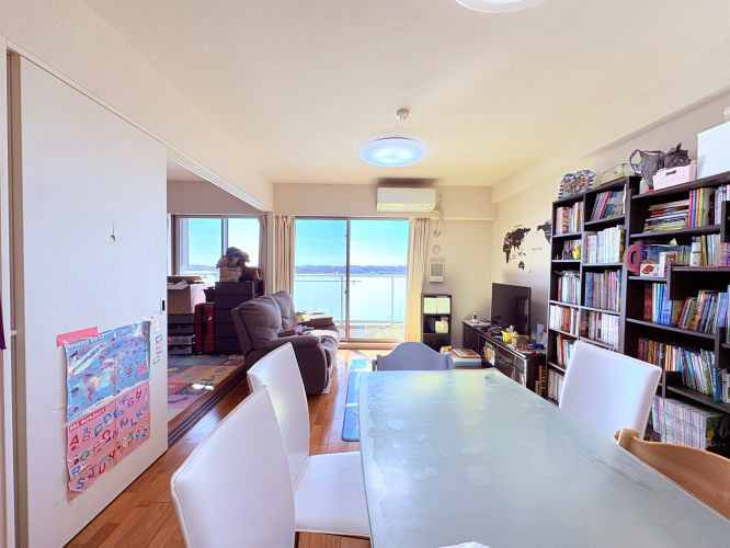 ���r���O -