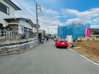 �O�ʓ��H�܂ތ��n�ʐ^ -