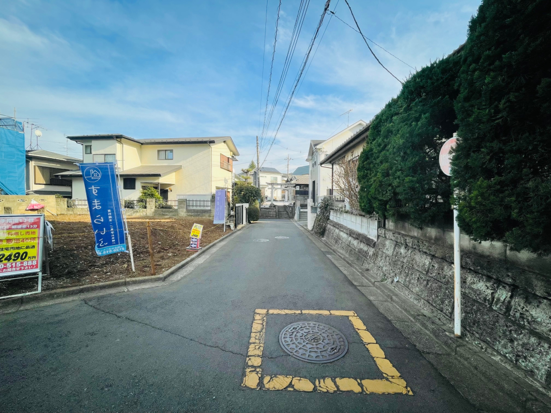 �O�ʓ��H�܂ތ��n�ʐ^ -