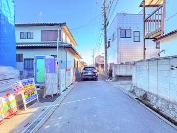 �O�ʓ��H�܂ތ��n�ʐ^ -