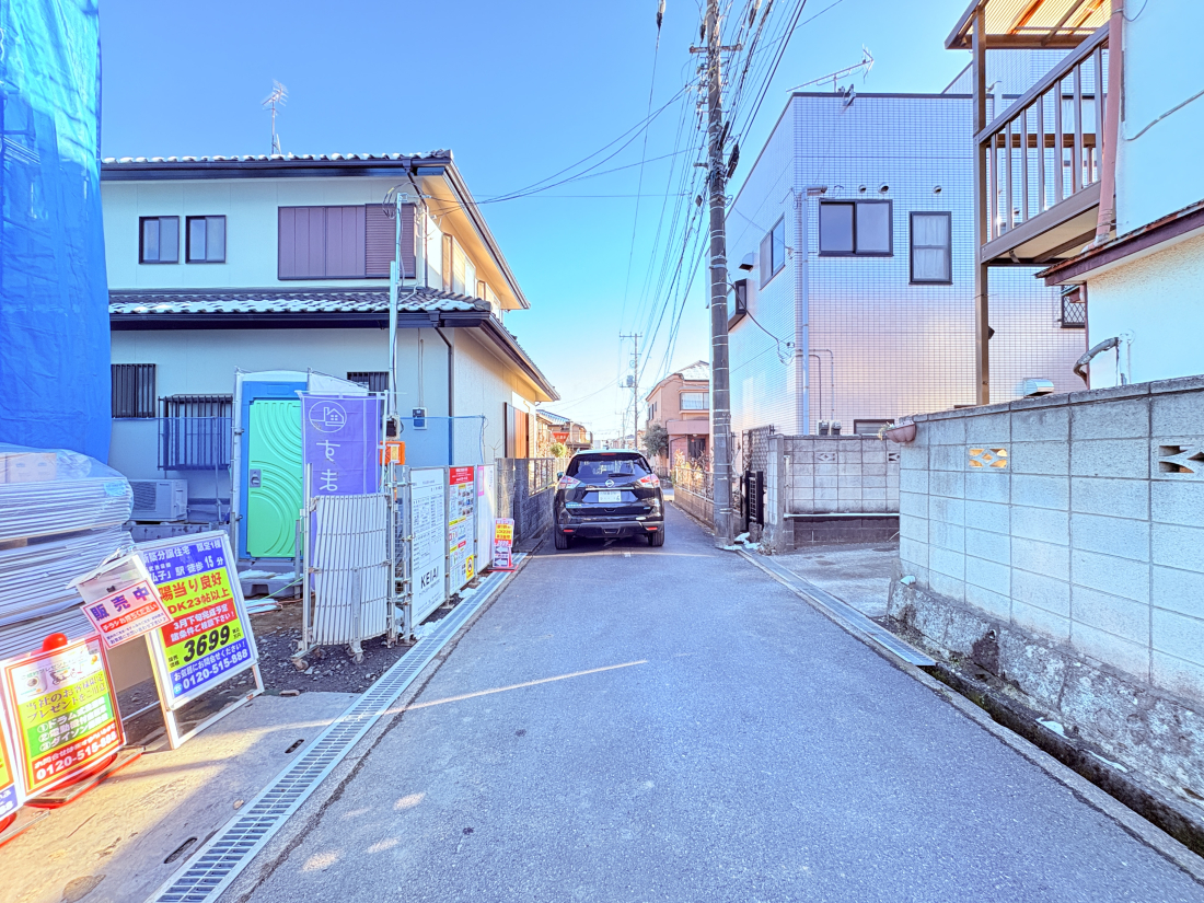 �O�ʓ��H�܂ތ��n�ʐ^ -