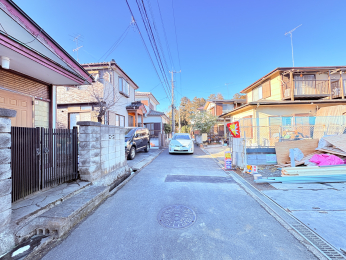 �O�ʓ��H�܂ތ��n�ʐ^ -