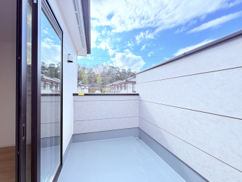 �o���R�j�[ -