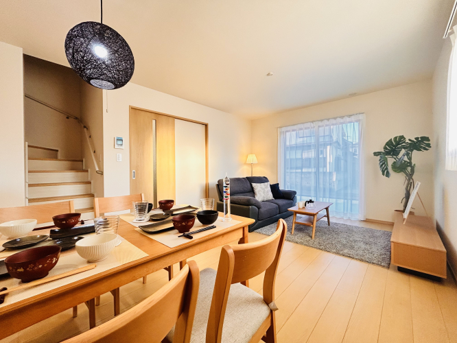 ���r���O -