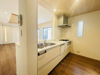 ���d�l�ʐ^(�L�b�`���j -