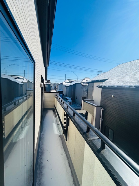 �o���R�j�[ -