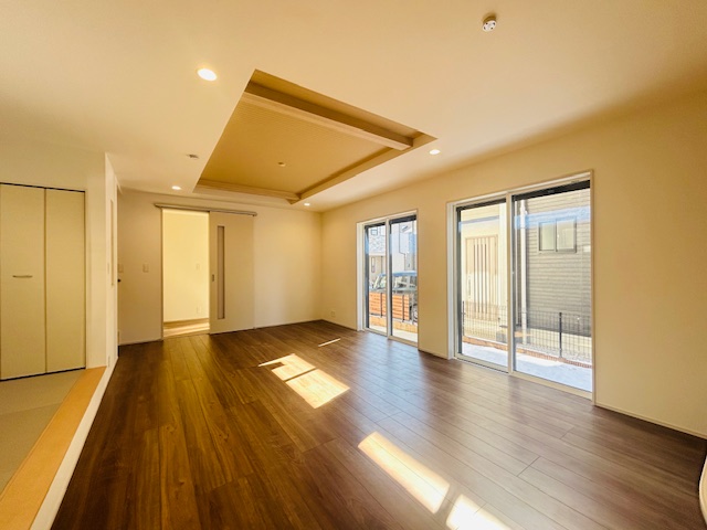 ���d�l�ʐ^(���r���O�j -