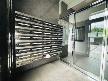 �G���g�����X -