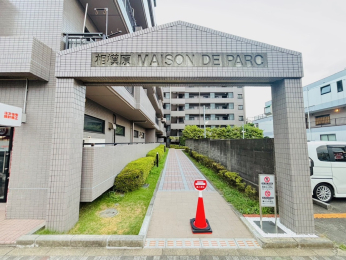 �G���g�����X -