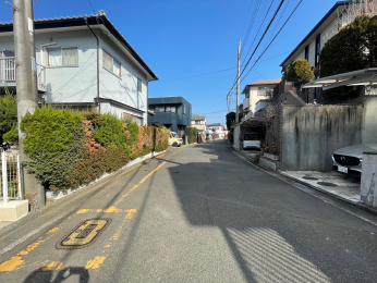 �O�ʓ��H�܂ތ��n�ʐ^ -