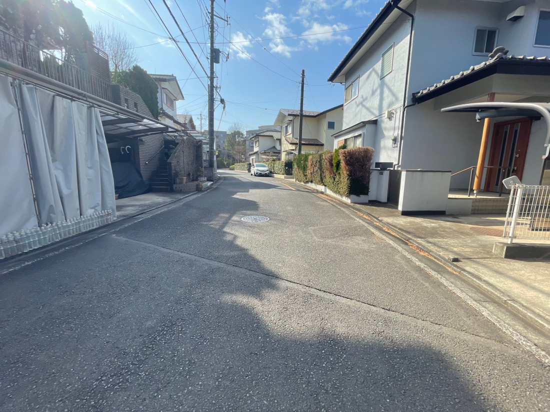 �O�ʓ��H�܂ތ��n�ʐ^ -