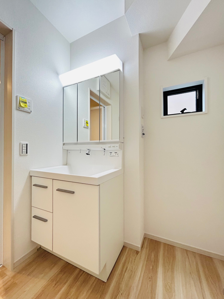 ���ʑ�E���ʏ� -