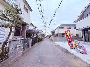 �O�ʓ��H�܂ތ��n�ʐ^ -