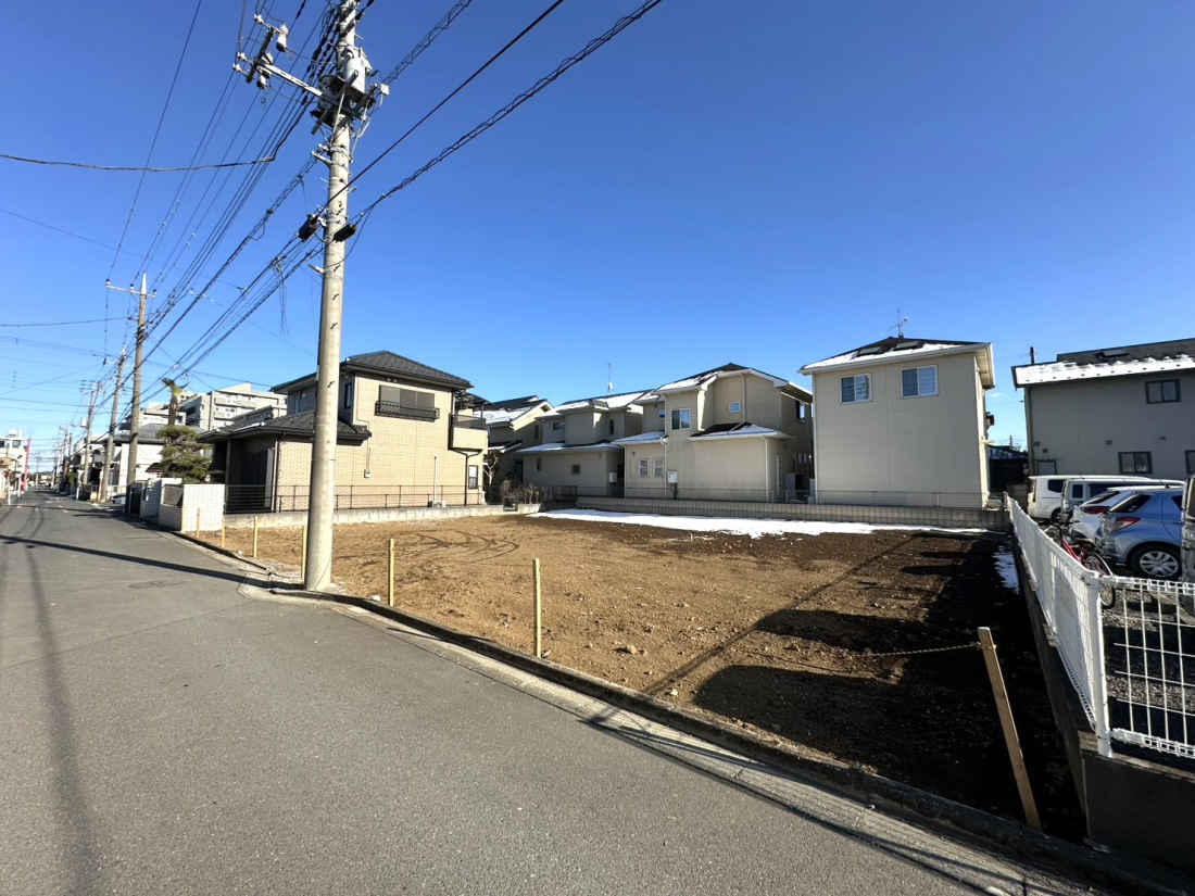 �O�ʓ��H�܂ތ��n�ʐ^ -