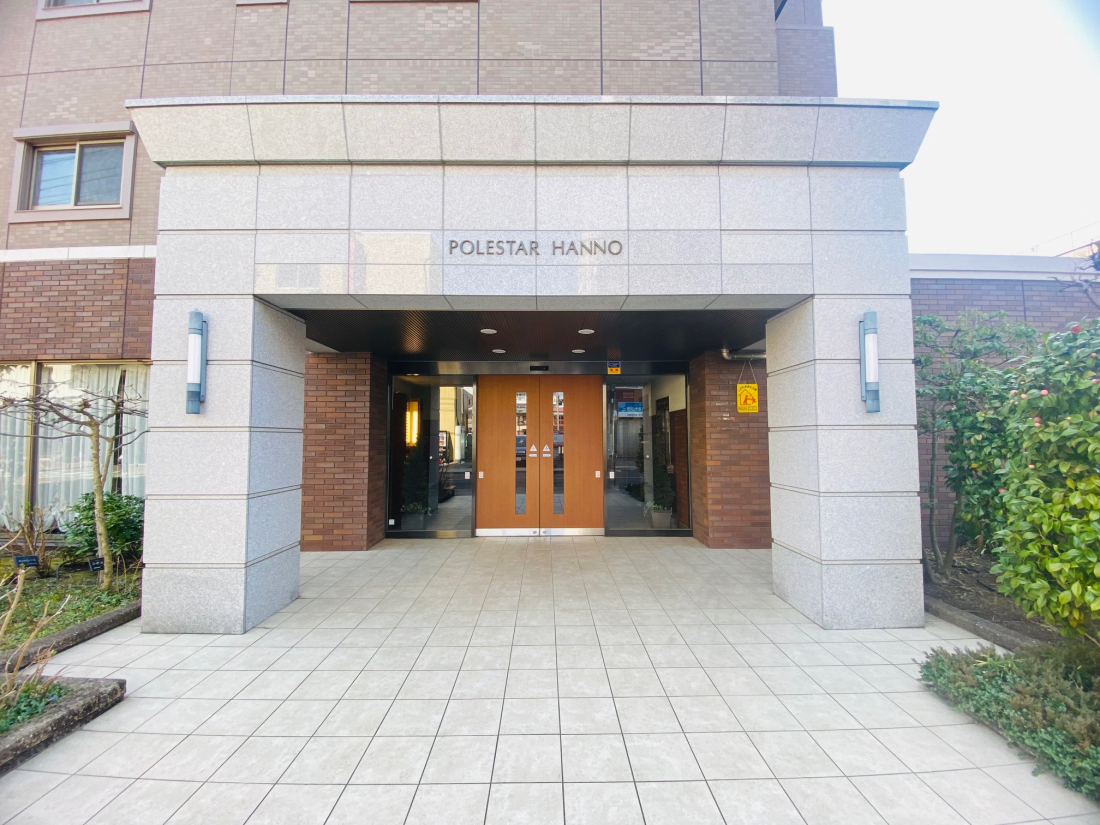 �G���g�����X -