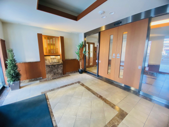 �G���g�����X -