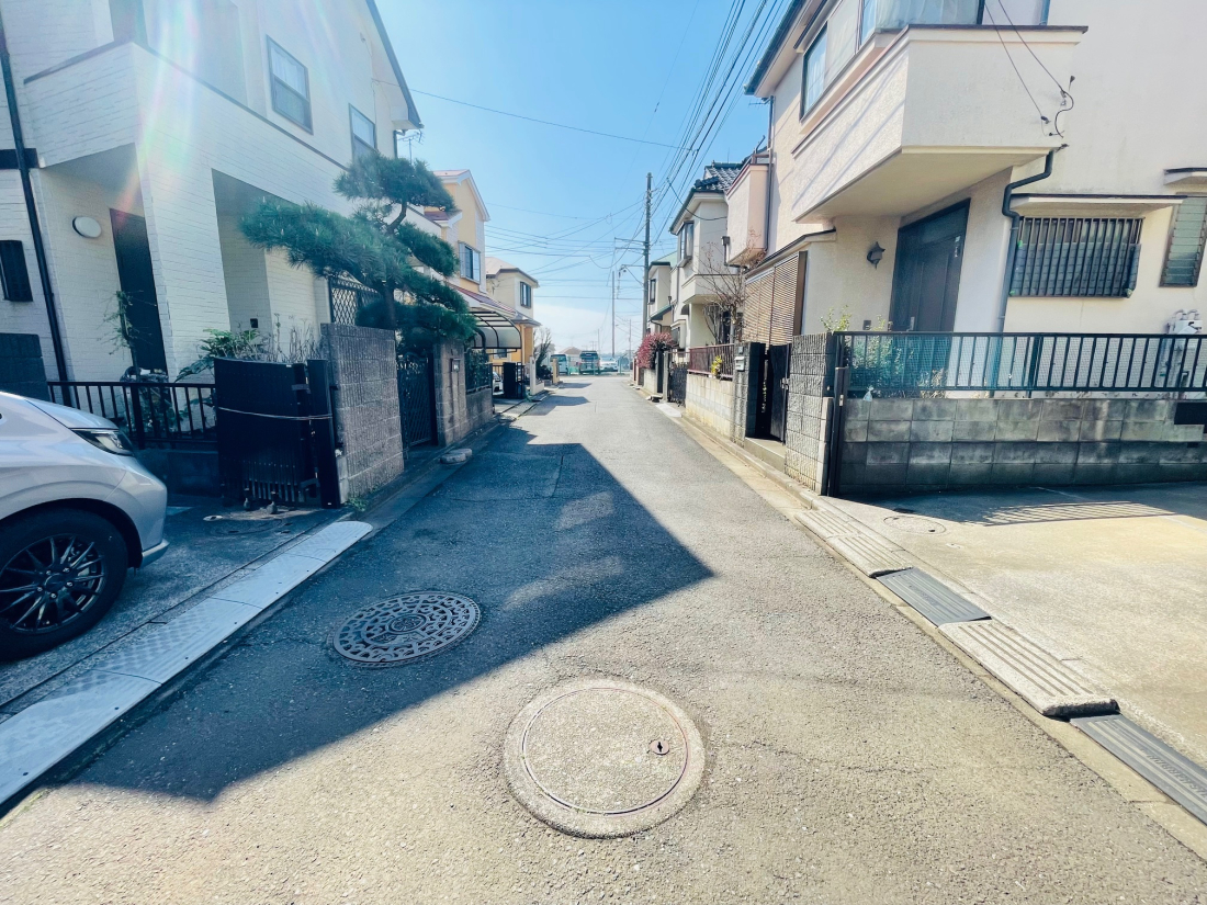 �O�ʓ��H�܂ތ��n�ʐ^ -